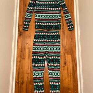 Cat & Jack Green and Red Patterned Kids Pajama Set